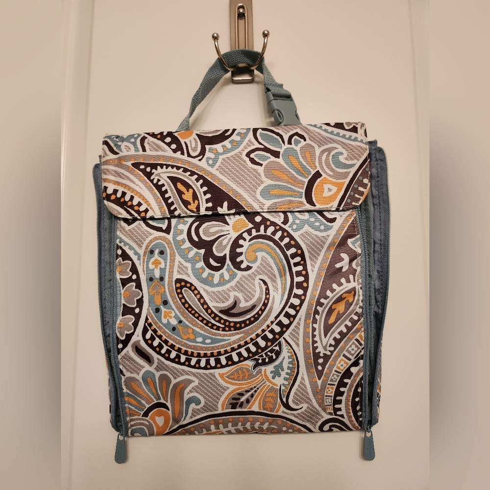 Thirty-One Jewelry travel keeper